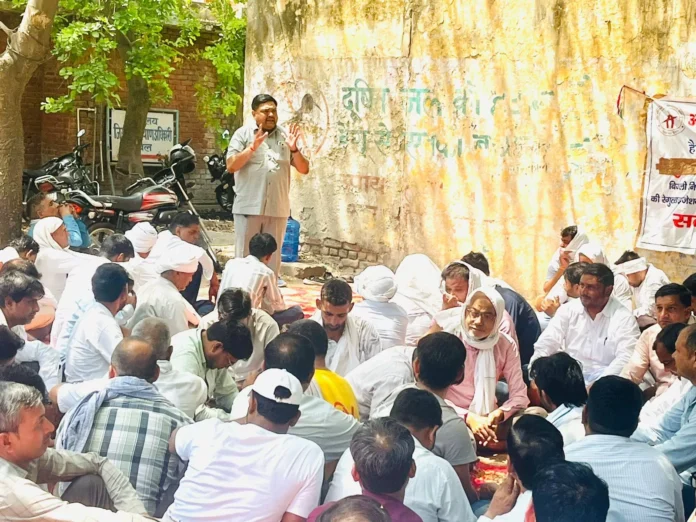 Electricity Employees Stage Protest at SEs Office Warn of Indefinite Sit in if Demands Are Not Met 6