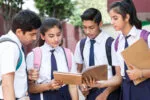 हरियाणा में गर्मी से परेशान स्कूली बच्चों को मिल सकती है राहत, शिक्षा मंत्री की बैठक पर टिकी निगाहें 2 Haryana Student