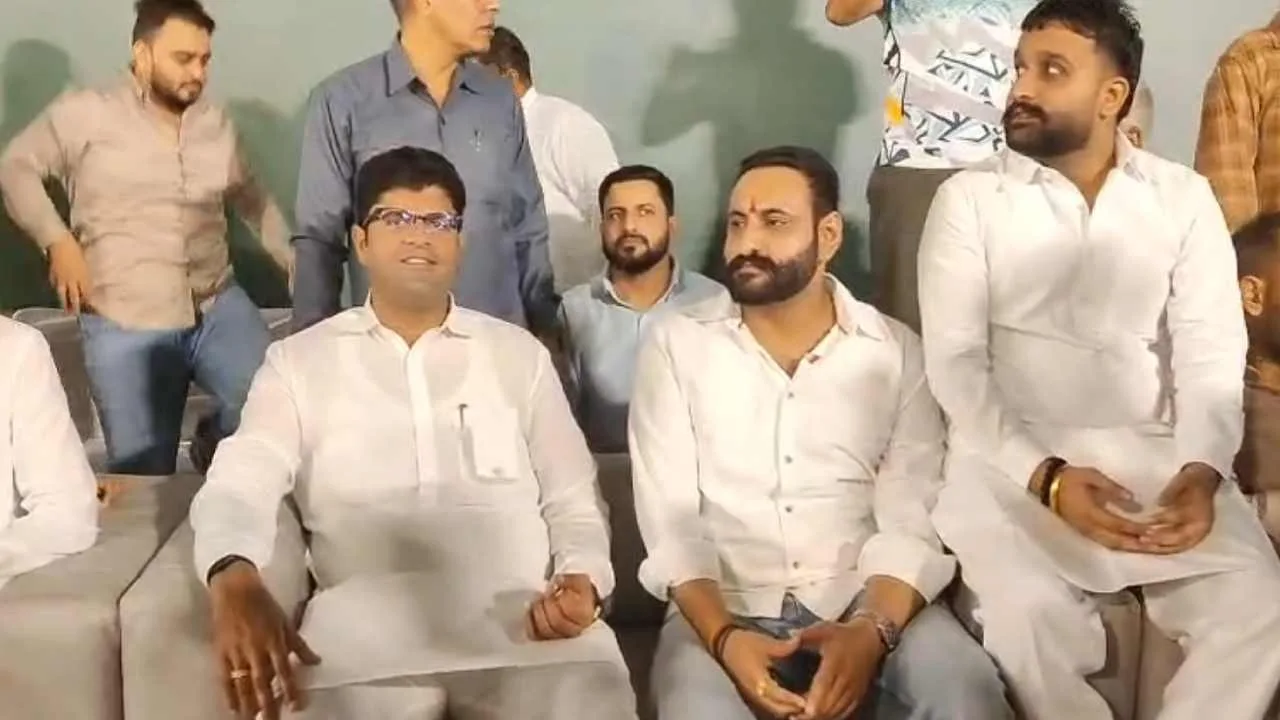 Mera Haryana 53 दुष्यंत चौटाला का BJP सरकार पर हमला SIR बेरोजगारी और कानून व 5076
